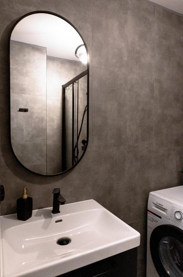 Clicktheflat Conrada Apart Rooms 바르샤바 외부 사진